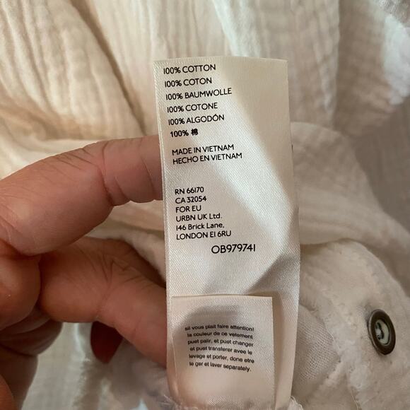 We The Free White Gauze Oversized Flowy Button Down Shirt Women's size Small - Picture 10 of 11